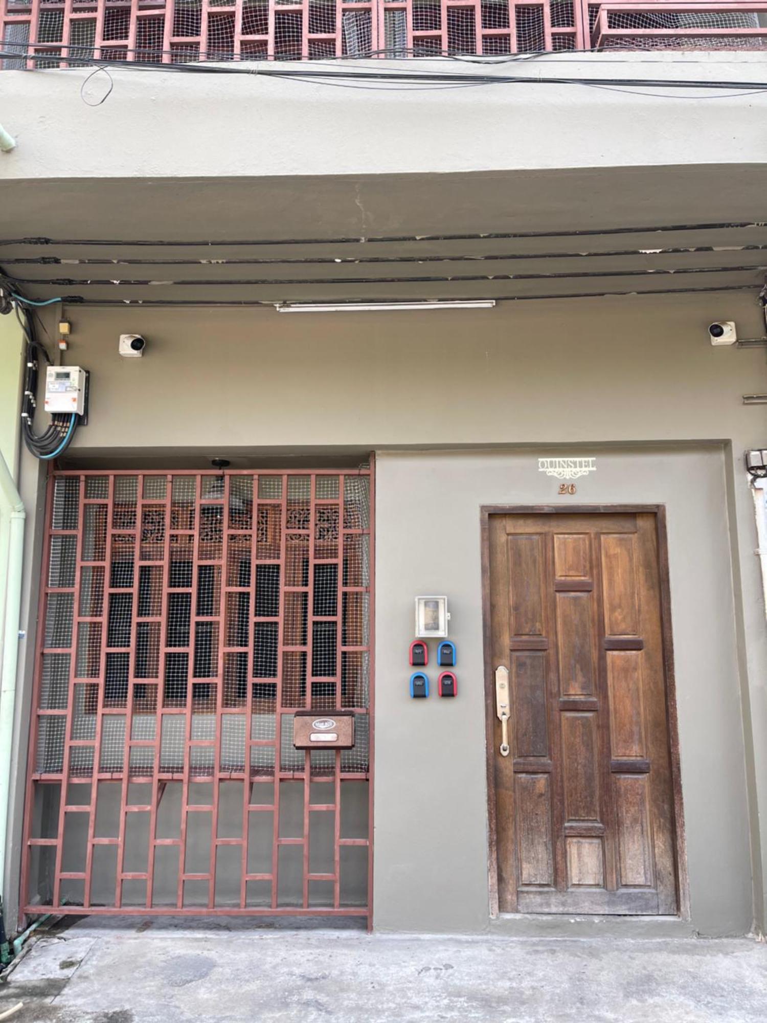 Quinstel Hostel Bangkok Extérieur photo